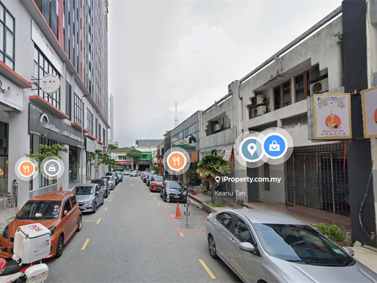 High Traffic Commercial Area, Suitable For F&B or Retail Use