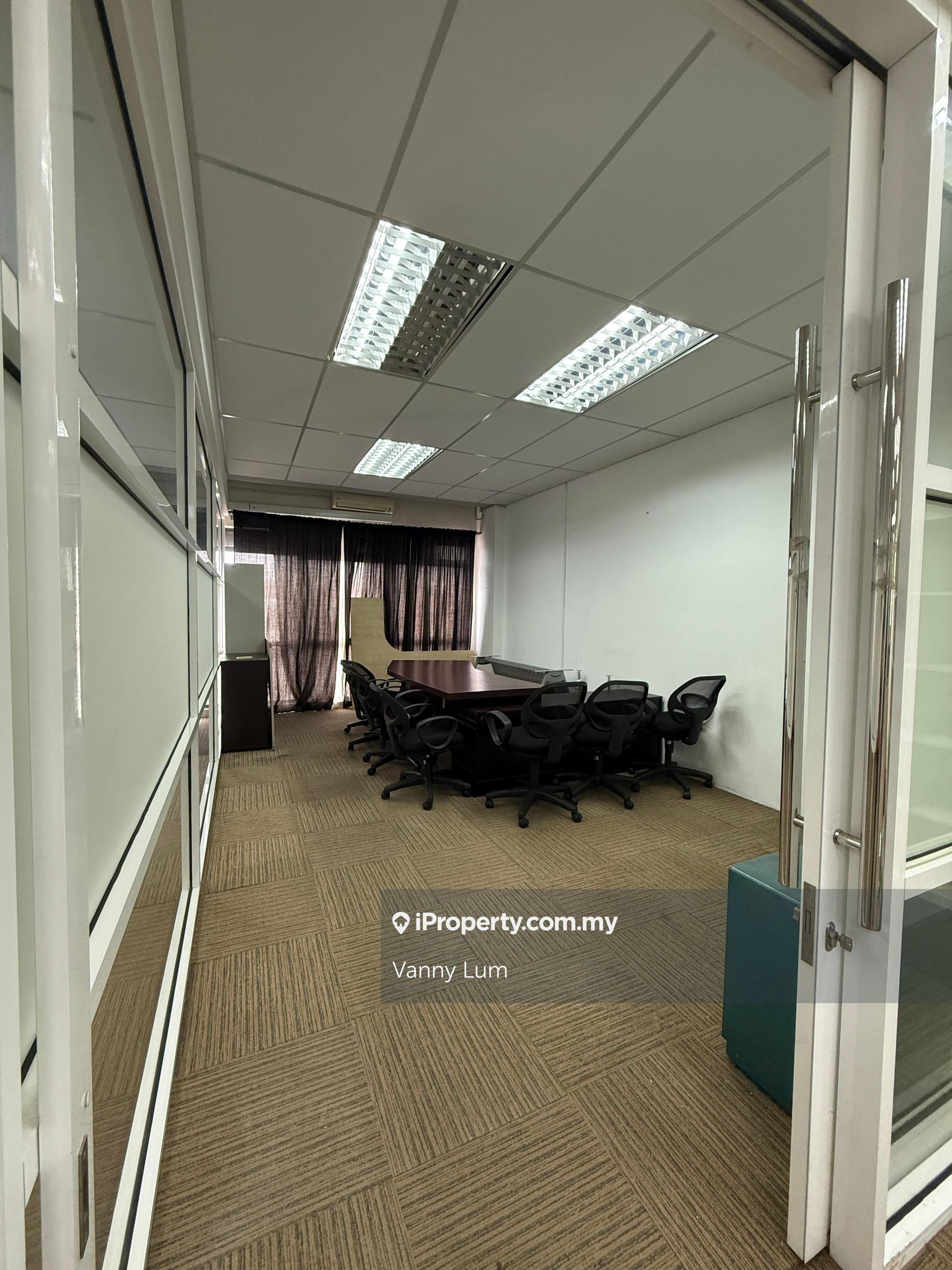 Puchong Setia Walk Office Partly Furnished Near LRT Station