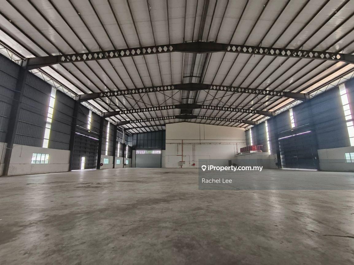 3 Storey Bungalow Factory For Rent