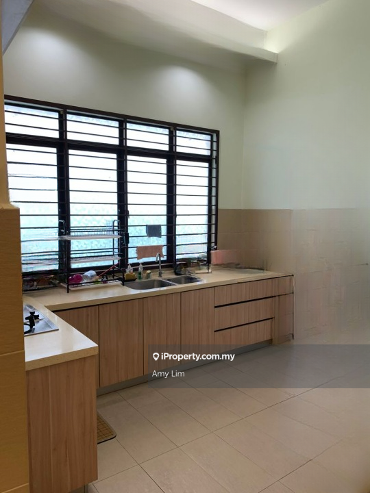 Renovated Fully extended 2.5 storey House Bandar Puteri 8 Puchong