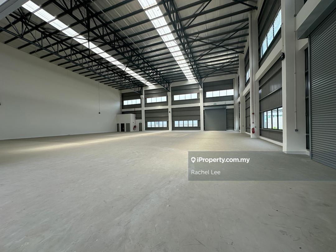 3 Storey Semi - D Factory at Elmina Business Park For Rent