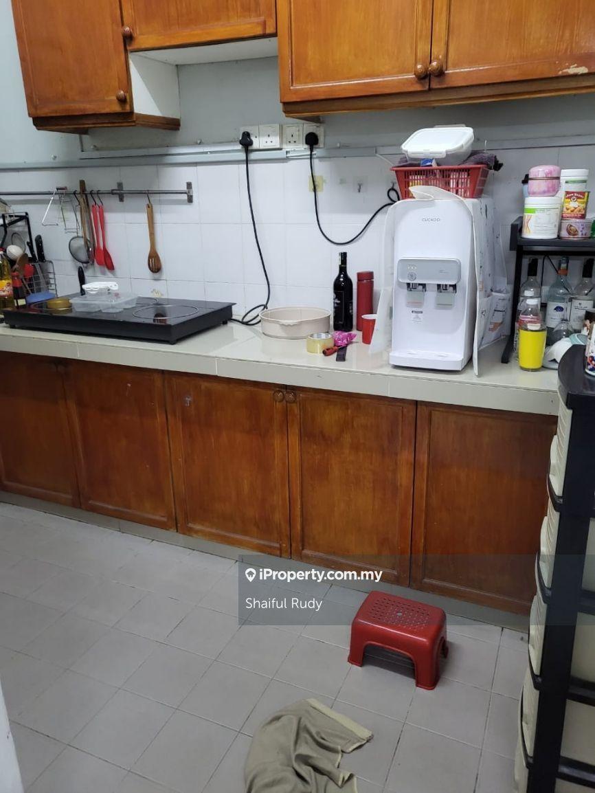 162 Residency Fully Furnished Big Size