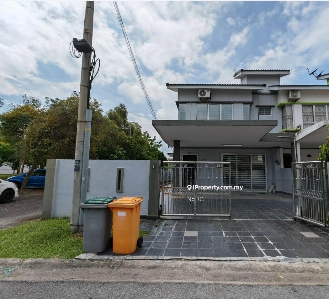Endlot With Land, Double Storey House For Sale