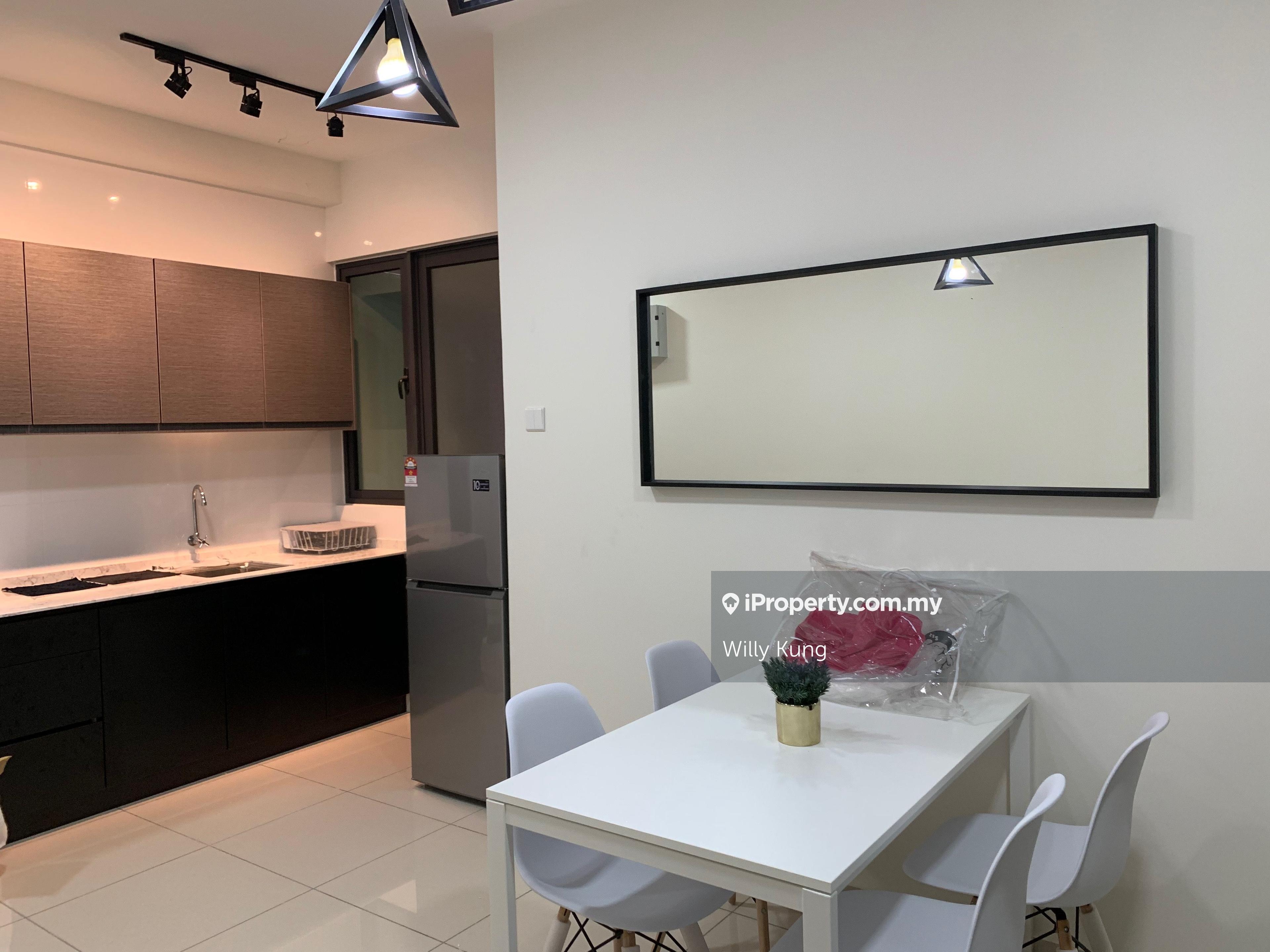 Fully Furnish, move in ready