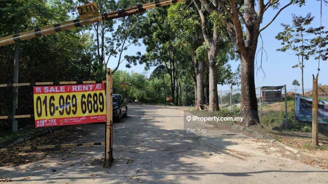Bungalow land for Sale at Puncak utama