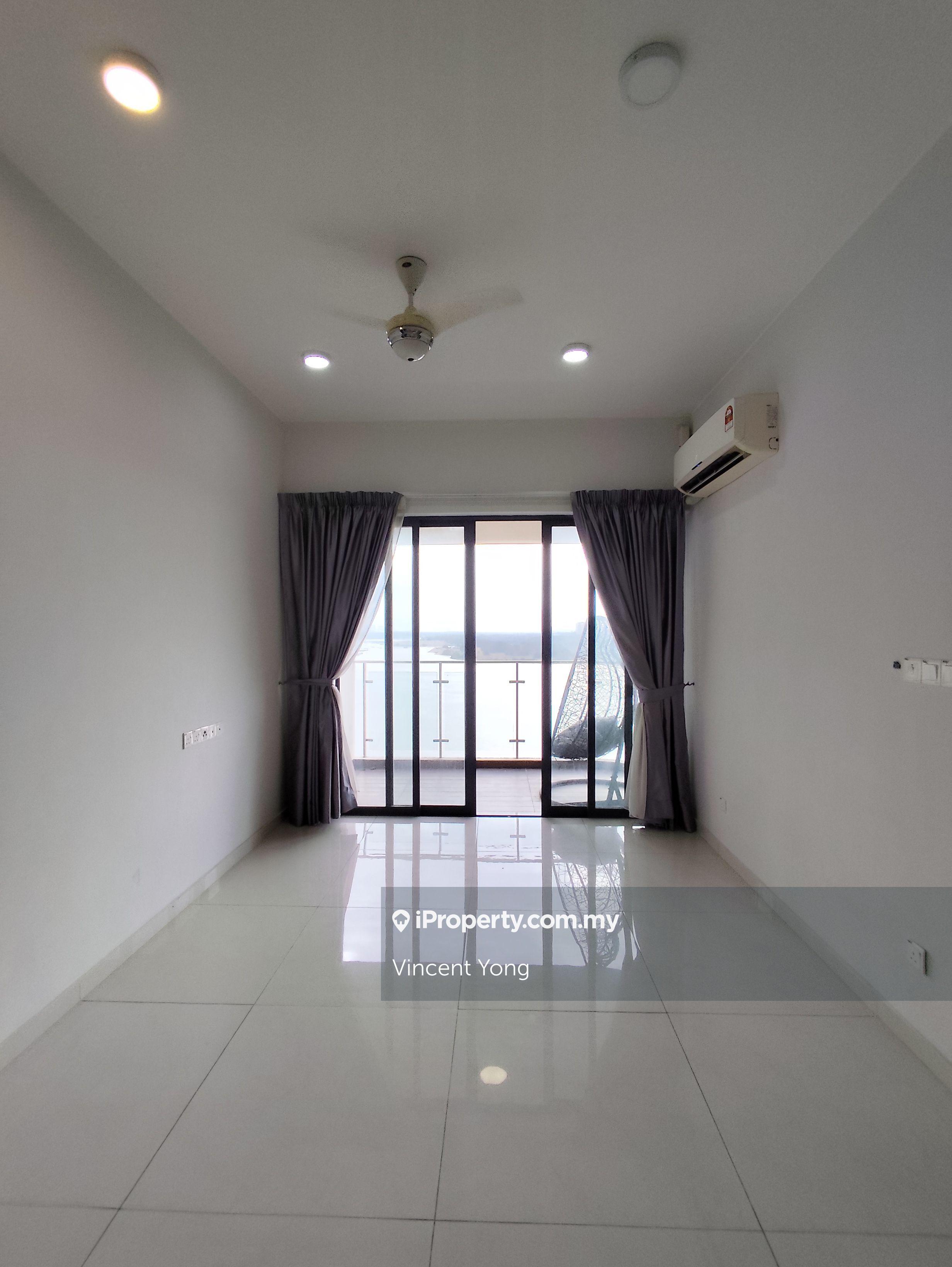 Royal Strand Apartment  For Rent 