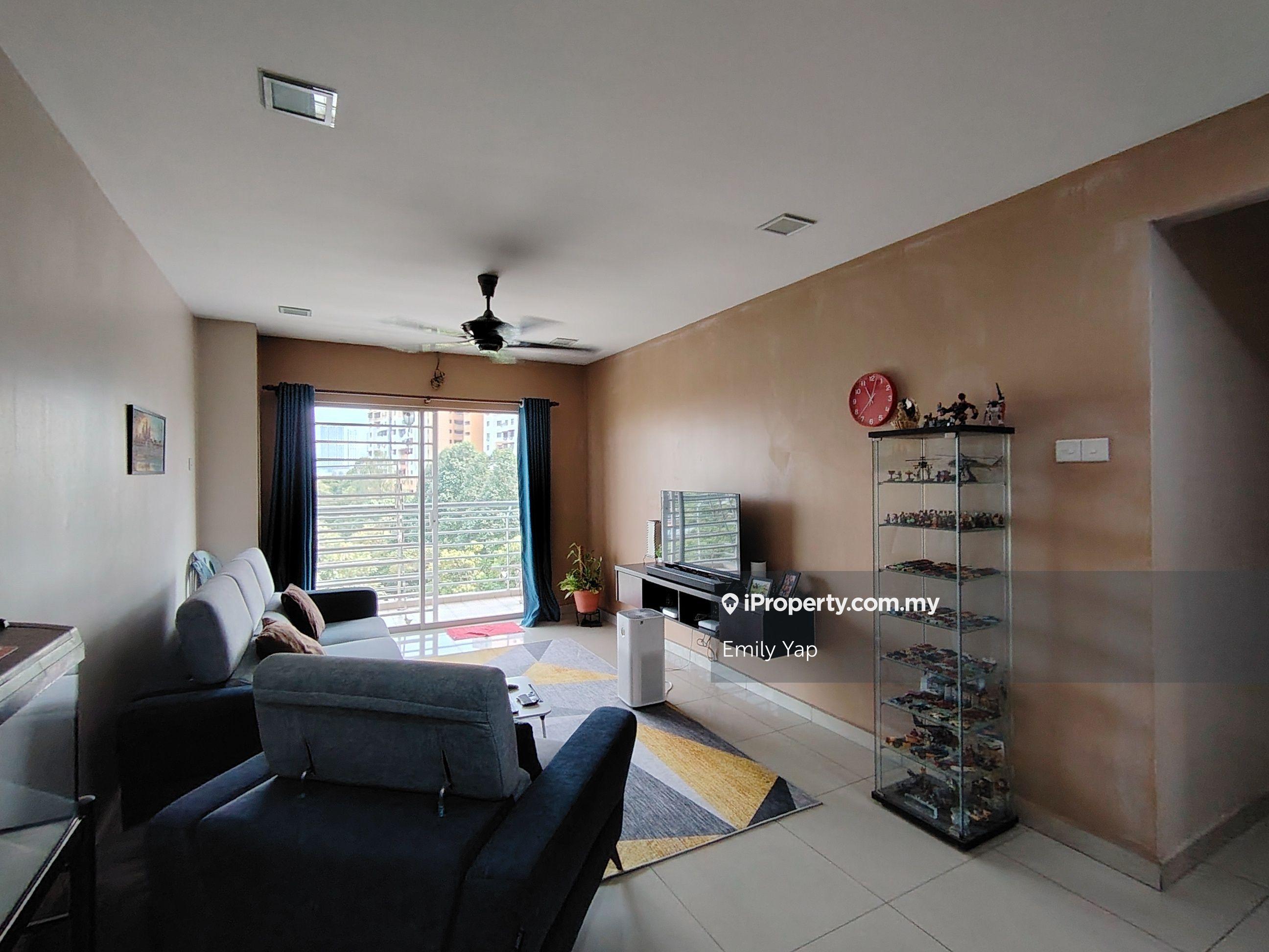 2 Parking Lots, no Obstructed View, Owner Occupied, Well Maintained