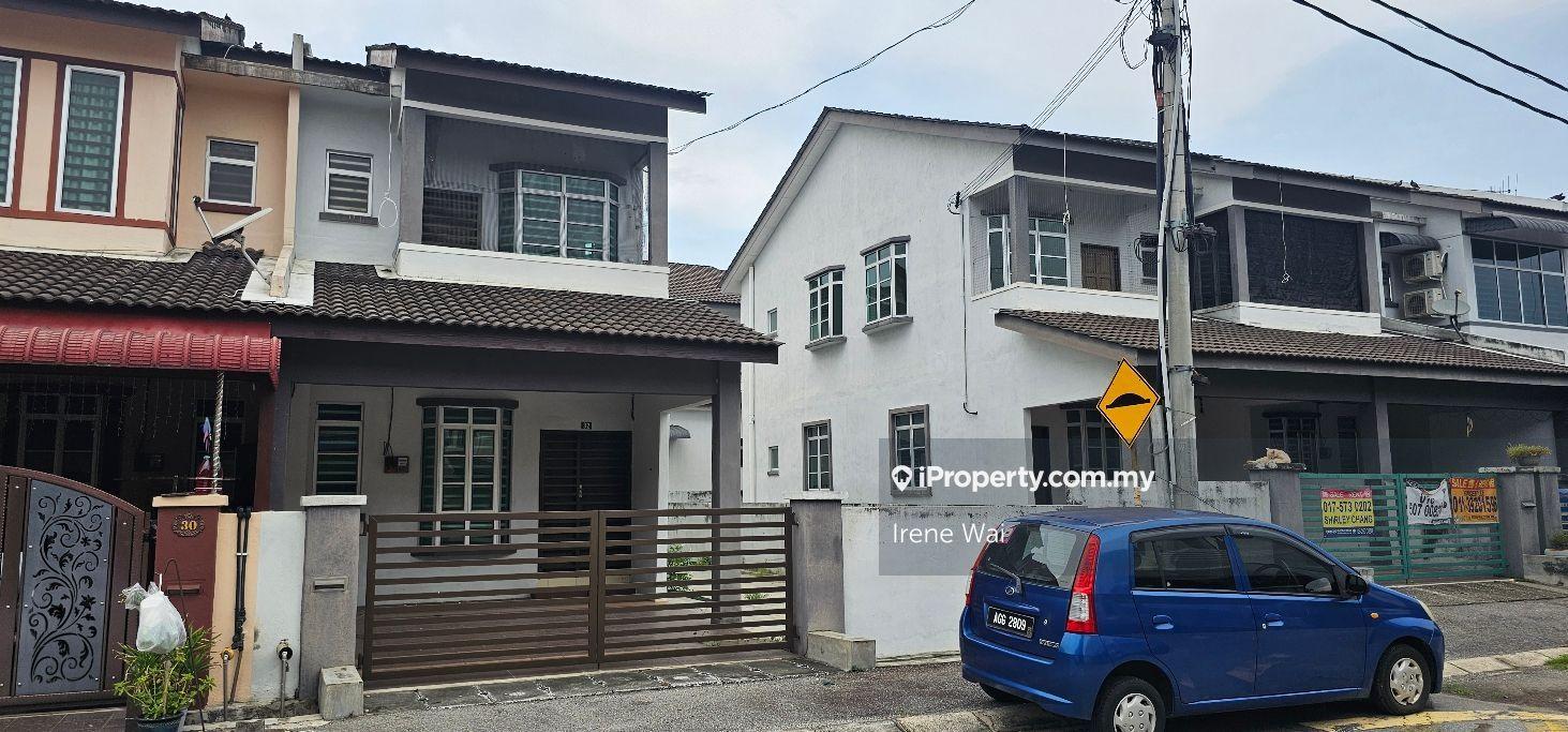 Intermedia corner Double Storey @ Bandar Lahat baru for Sales