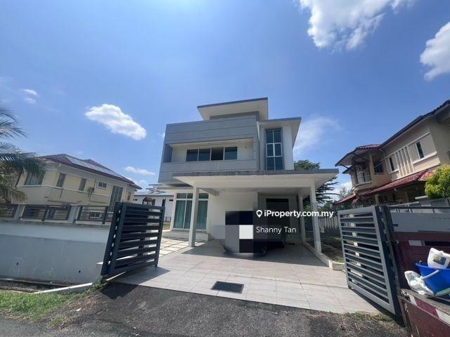 2.5 Storey Modern Design Bungalow