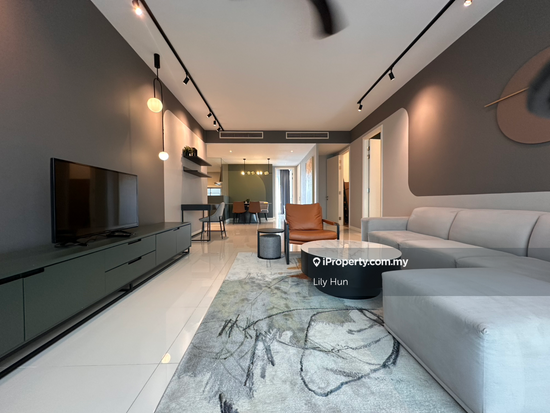 Media gallery image