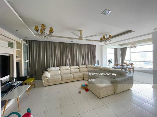 Media gallery image