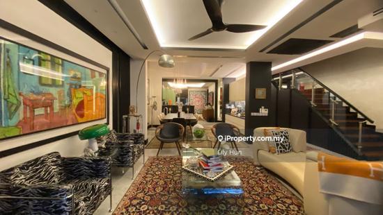Media gallery image