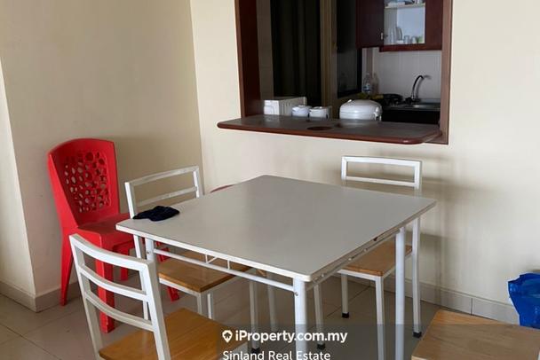 Royal Domain Sri Putramas 2 Intermediate Condominium 3+1 bedrooms