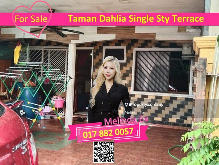 1sty Terrace/Link House for sale at Taman Dahlia Tampoi Renovated 1