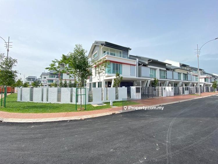 Cyber Valley Cyberjaya Corner Lot 3 Sty Terrace Link House 5 Bedrooms For Sale Iproperty Com My