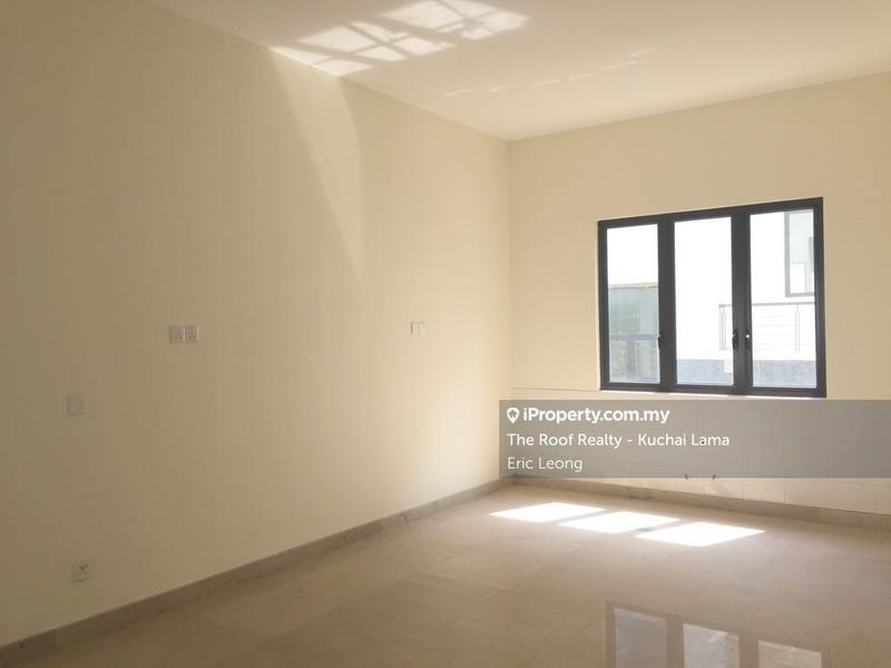Bungalow House for Sale in Taman Bukit Melawati, Gombak by Eric Leong - iProperty.com.my