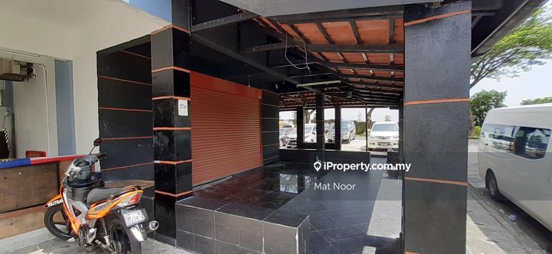 Kedai-Pejabat untuk Dijual di Taman Bukit Subang, Shah Alam oleh Mat Noor - iProperty.com.my