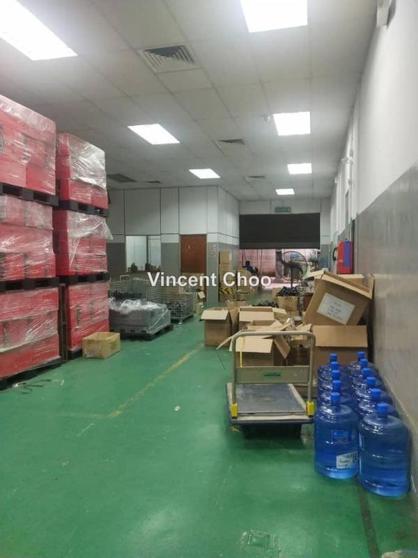 Kilang Berkembar untuk Dijual di U8, Taman Bukit Jelutong, Shah Alam oleh Vincent Choo - iProperty.com.my