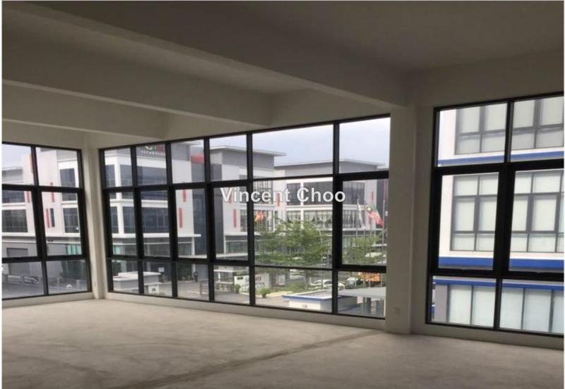 Semi-D Kilang untuk Dijual di Sekitar 26 Industrial Park, Setia Alam oleh Vincent Choo - iProperty.com.my