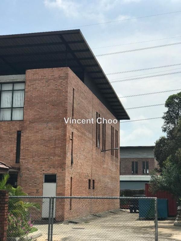Kilang Berkembar untuk Dijual di Kampung Bukit Kemuning, Shah Alam oleh Vincent Choo - iProperty.com.my