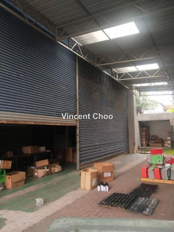 Kilang Berkembar untuk Dijual di U8, Taman Bukit Jelutong, Shah Alam oleh Vincent Choo - iProperty.com.my