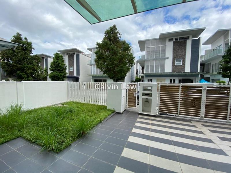 Bungalow House untuk Dijual di bu 5 effingham, Bandar Utama oleh Calvin Law - iProperty.com.my