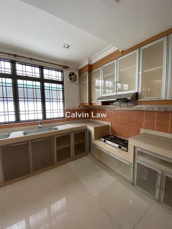Rumah Berangkai 2.5 Tingkat untuk Dijual di Bandar Utama 10, Bandar Utama oleh Calvin Law - iProperty.com.my