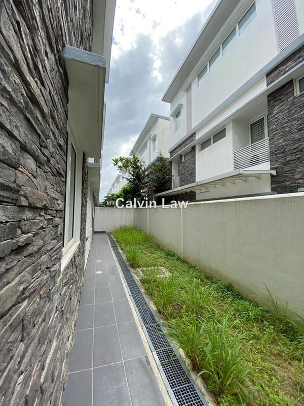 Bungalow House untuk Dijual di bu 5 effingham, Bandar Utama oleh Calvin Law - iProperty.com.my