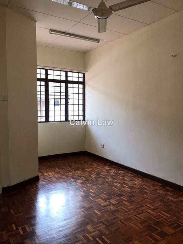 Rumah Berangkai 2 Tingkat untuk Dijual di Bandar Utama 10, Bandar Utama oleh Calvin Law - iProperty.com.my