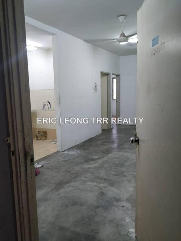 For Sale - Enggang Apartment