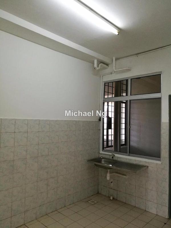 Apartment for Sale in Pangsapuri Lagoon Perdana by Michael Ng - iProperty.com.my