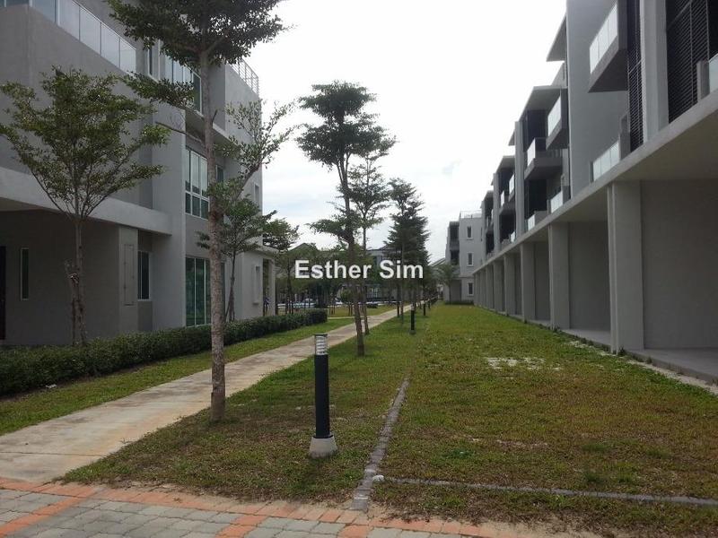 Rumah Berangkai 3 Tingkat untuk Dijual di Orange Villa 1, Bukit Mertajam oleh Esther Sim - iProperty.com.my