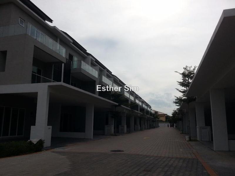 Rumah Berangkai 3 Tingkat untuk Dijual di Orange Villa 1, Bukit Mertajam oleh Esther Sim - iProperty.com.my
