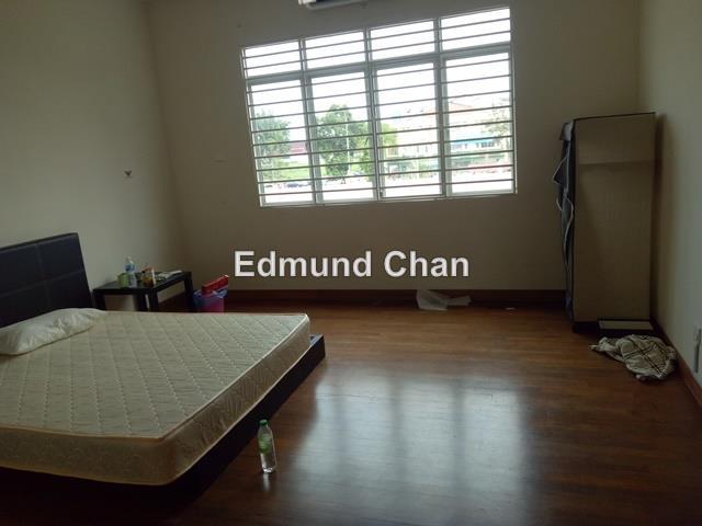 3-storey Terraced House for Sale in Amanria Residence, Batu 14, Puchong, Puchong by Edmund Chan - iProperty.com.my