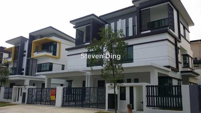 Semi-Detached House for Sale in Setia Utama, Setia Alam by Steven Ding - iProperty.com.my