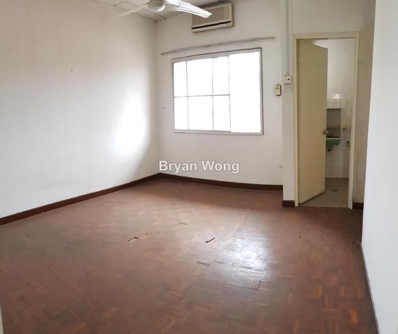 Rumah Teres 2-Tingkat untuk Dijual di Damansara Jaya, Petaling Jaya oleh Bryan Wong - iProperty.com.my