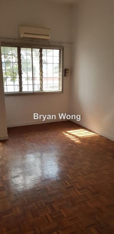 Rumah Berkembar untuk Dijual di Damansara Jaya, Petaling Jaya oleh Bryan Wong - iProperty.com.my