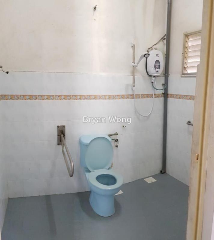 Rumah Berkembar untuk Dijual di Section 17/3, Jalan 17/3, Petaling Jaya oleh Bryan Wong - iProperty.com.my