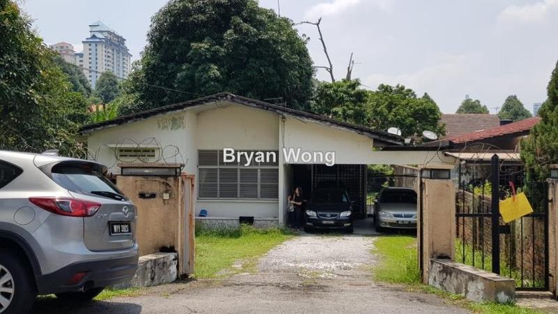 Rumah Berkembar untuk Dijual di Section 17/3, Jalan 17/3, Petaling Jaya oleh Bryan Wong - iProperty.com.my
