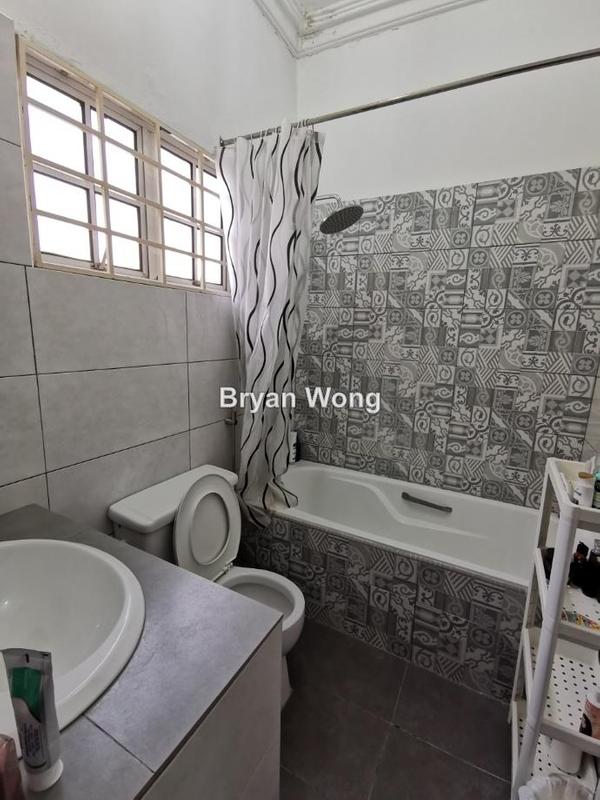 Rumah Berkembar untuk Dijual di Damansara Jaya, Petaling Jaya oleh Bryan Wong - iProperty.com.my