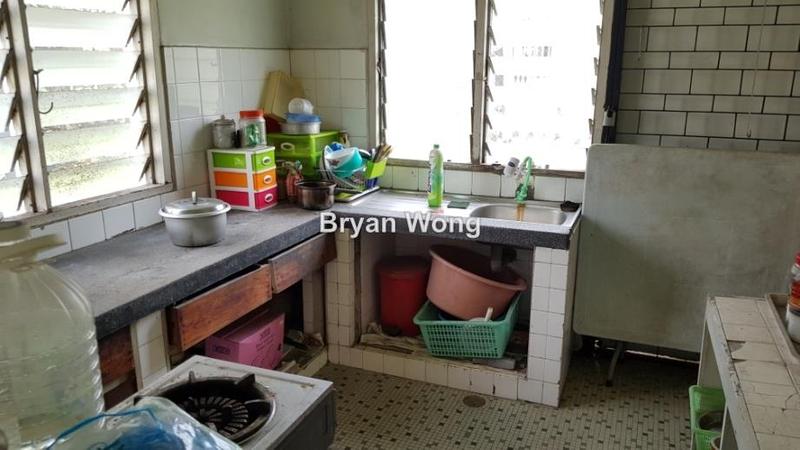 Rumah Berkembar untuk Dijual di Section 17/3, Jalan 17/3, Petaling Jaya oleh Bryan Wong - iProperty.com.my