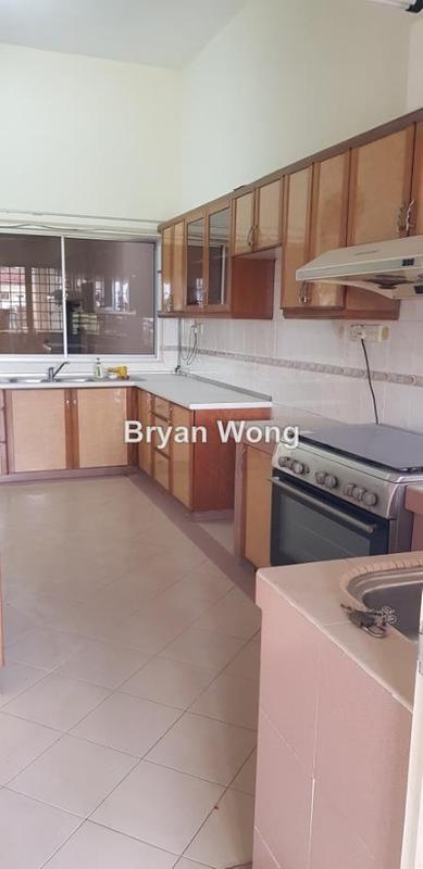 Rumah Berkembar untuk Dijual di Damansara Jaya, Petaling Jaya oleh Bryan Wong - iProperty.com.my