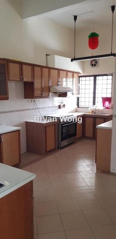 Rumah Berkembar untuk Dijual di Damansara Jaya, Petaling Jaya oleh Bryan Wong - iProperty.com.my