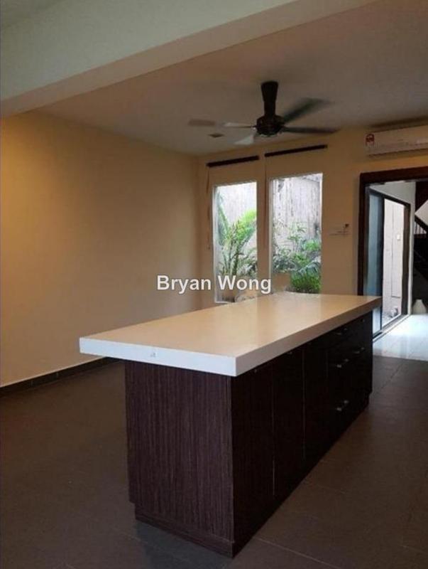 Rumah Berkembar untuk Dijual di Damansara Jaya, Petaling Jaya oleh Bryan Wong - iProperty.com.my