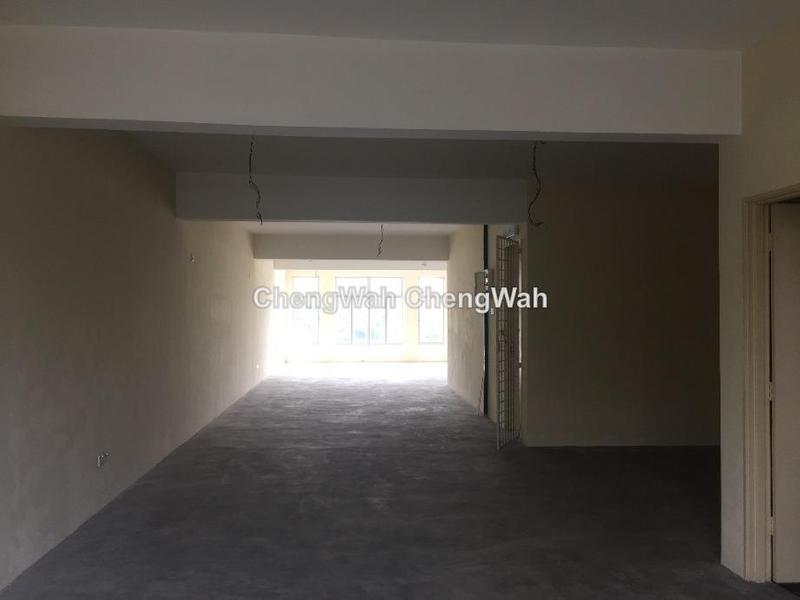 Shop for Sale in Taman Prima Tropika, Seri Kembangan by Chengwah Chan - iProperty.com.my