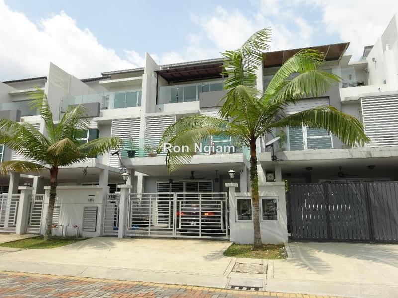 2.5-storey Terraced House for Sale in Putra Heights, Subang Jaya by Ron Ngiam - iProperty.com.my