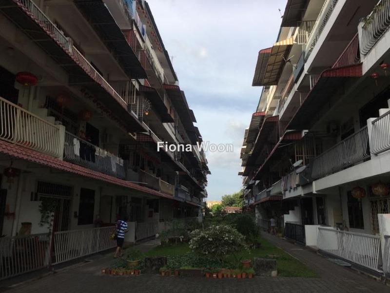 For Sale - Iskandar Shah