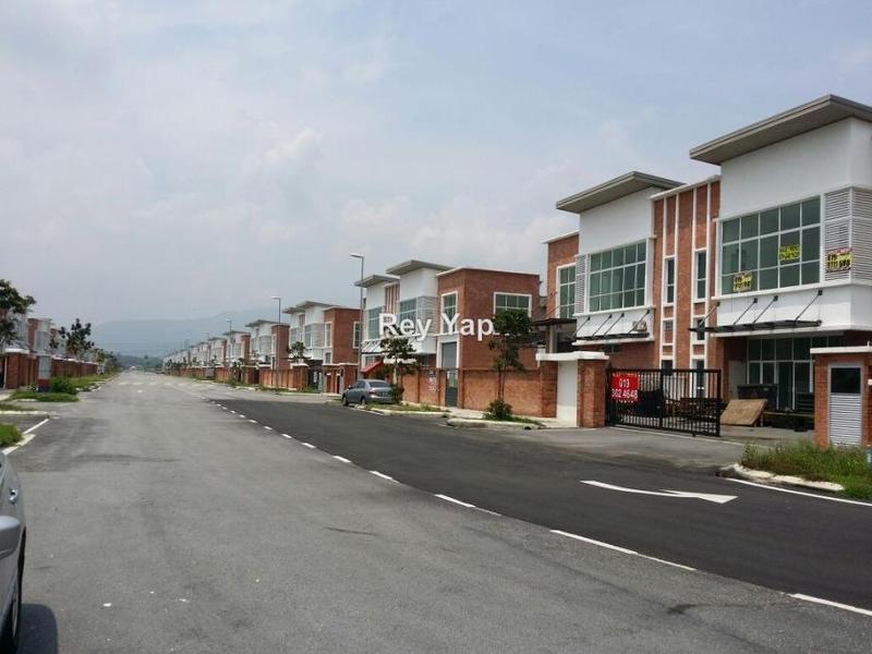 Semi-D Kilang untuk Dijual di tfhjd, Serendah oleh Rey Yap - iProperty.com.my