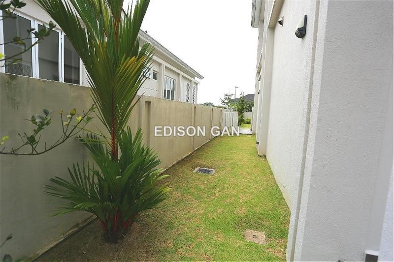 Bungalow House for Sale in Mont Kiara, Kuala Lumpur by Edison Gan - iProperty.com.my