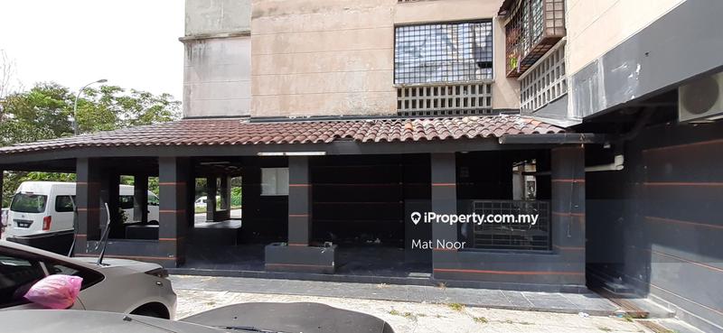 Kedai-Pejabat untuk Dijual di Taman Bukit Subang, Shah Alam oleh Mat Noor - iProperty.com.my